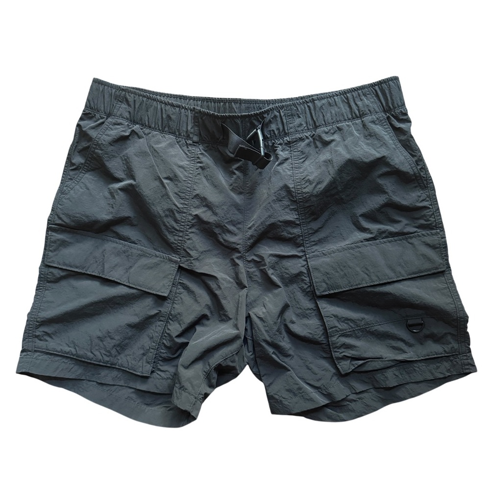 H&M NYLON CARGO SHORTS - XL